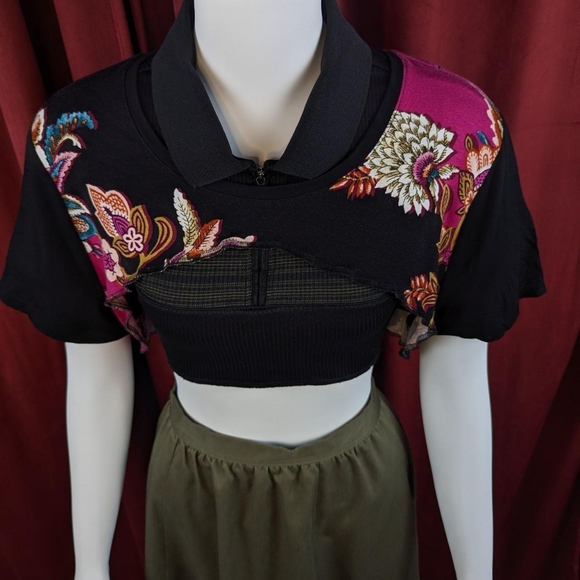 🌺🖤🌺 VELDÁ SHRUG 🌺🖤🌺 - Picture 6 of 8